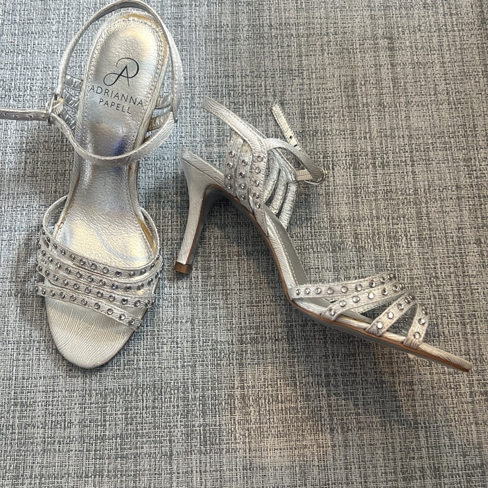 Silver sandals - Picture 2 of 3